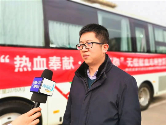 安康市委機(jī)關(guān)組織開(kāi)展“熱血奉獻(xiàn)·溫暖有你”無(wú)償獻(xiàn)血活動(dòng)