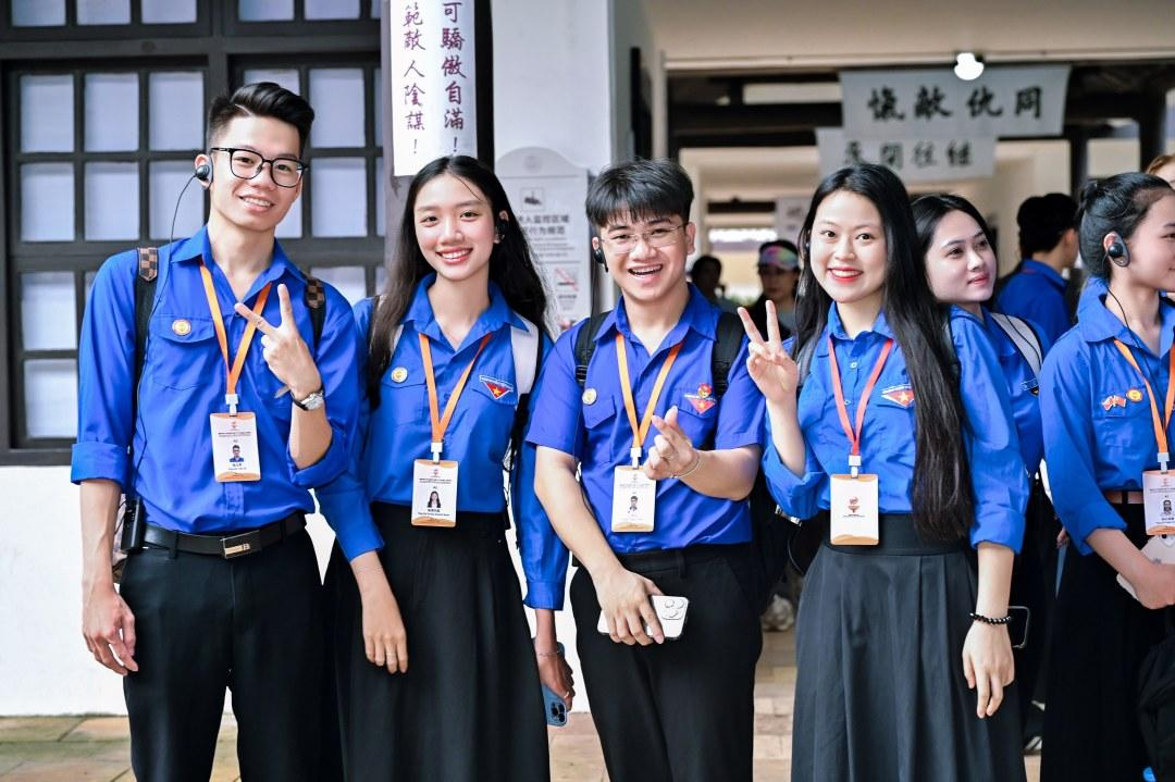 200名來自越南胡志明共青團(tuán)中央的青少年代表齊聚廣州開啟“紅色研學(xué)之旅”。