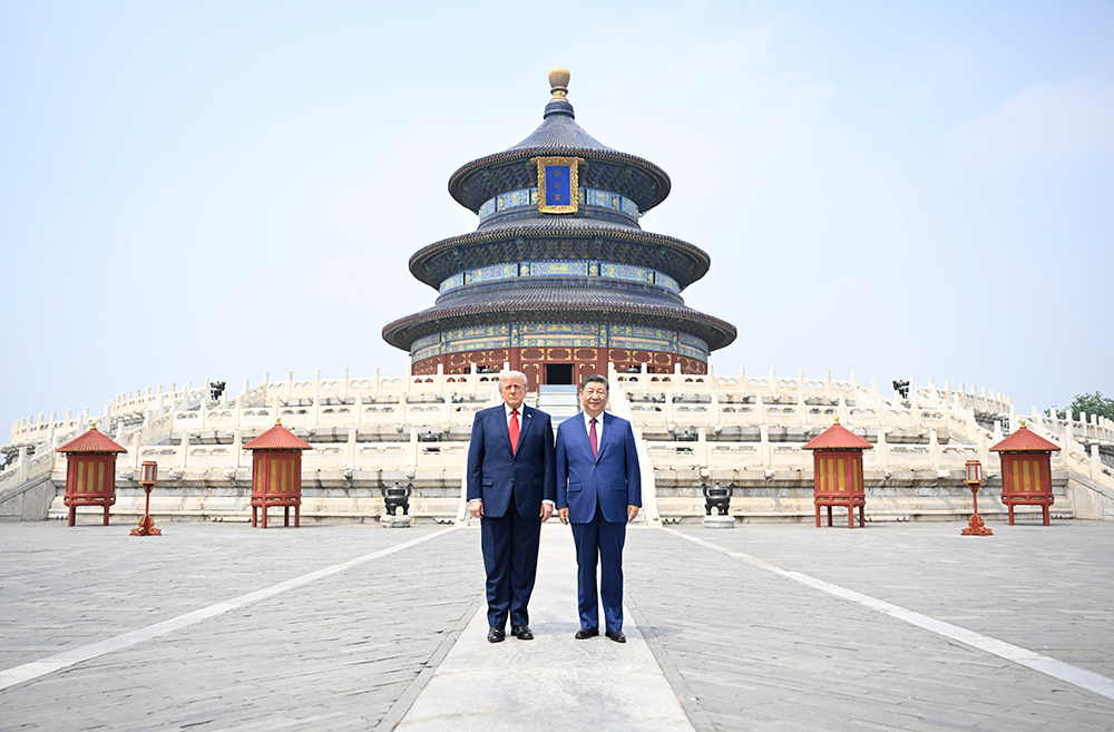 5月14日，國家主席習(xí)近平同來華進(jìn)行國事訪問的美國總統(tǒng)特朗普參觀天壇。兩國元首在祈年殿廣場合影。